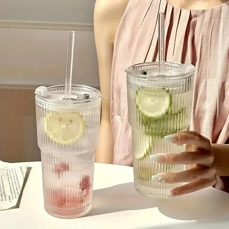 1/2 бр. 600 мл стъклена чаша с капак и сламка на райета – прозрачна чаша за сок, вода и ледено кафе